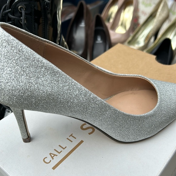 Call it spring woman’s shoes - Picture 4 of 10